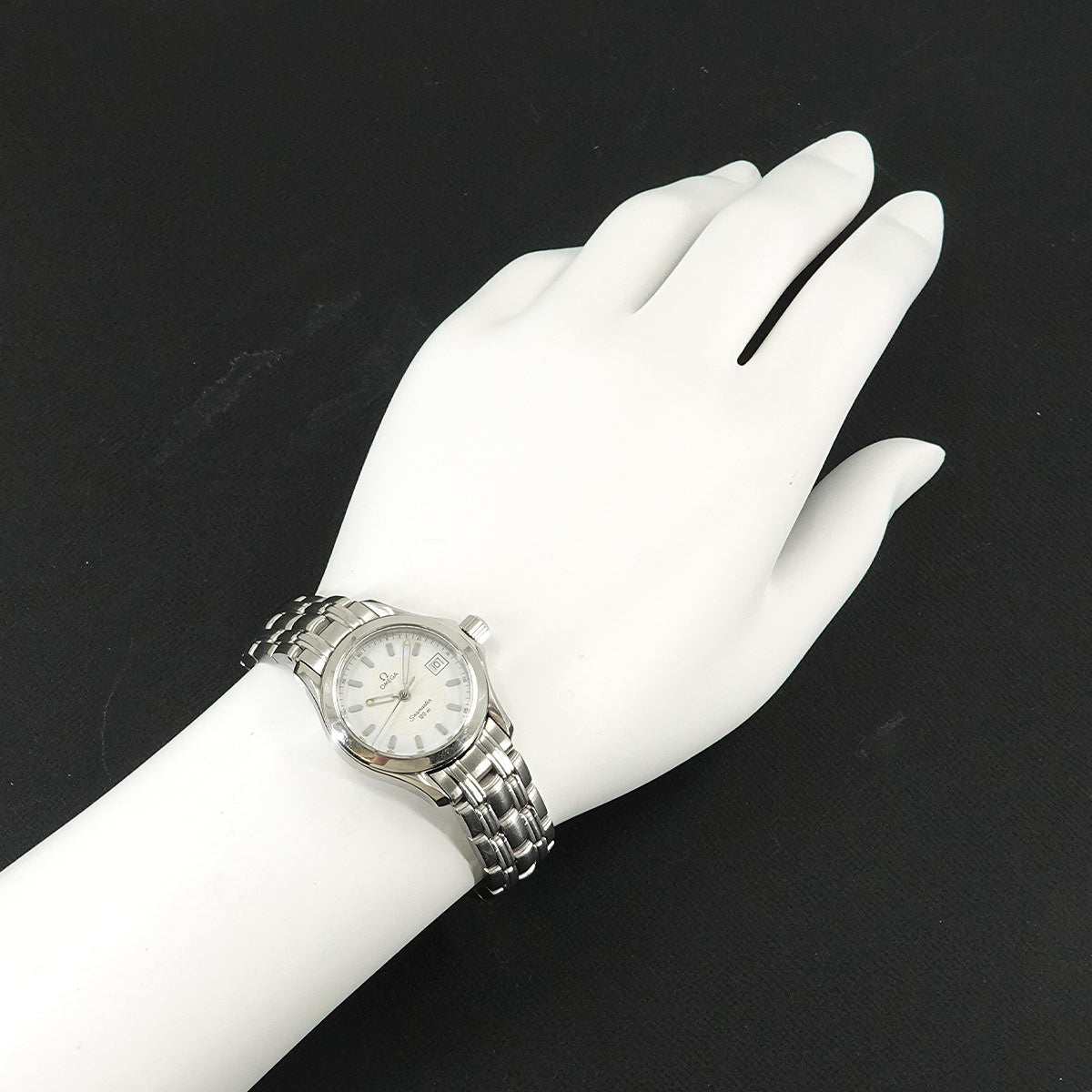 Seamaster 120 2581 21 Date Quartz White Dial Ladies Watch