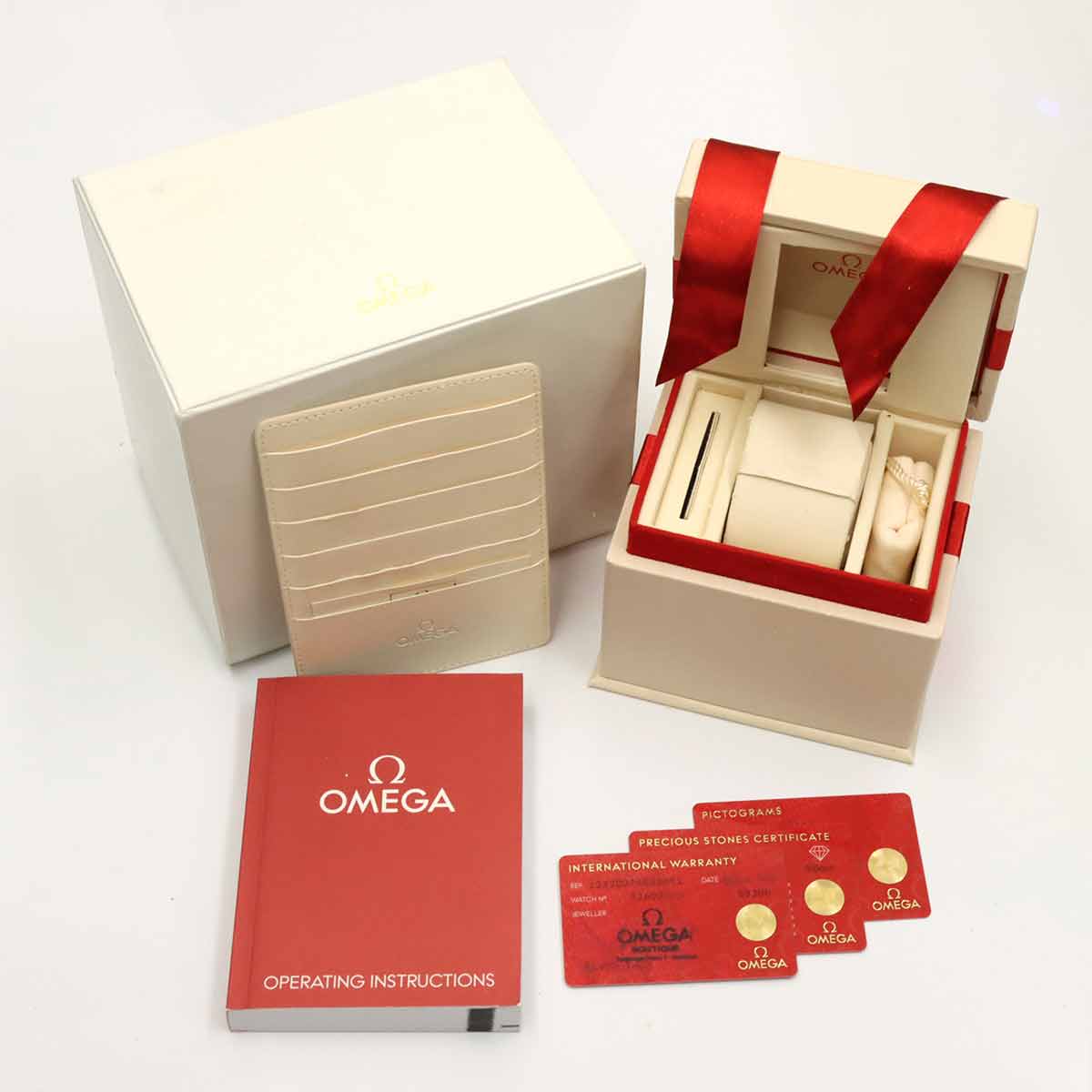 Constellation 123.20.27.60.52.001 Diamond 750 YG Silver Dial