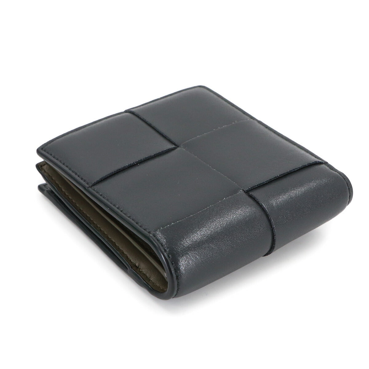 Intrecciato Cassette Bi-Fold Wallet Leather 819207