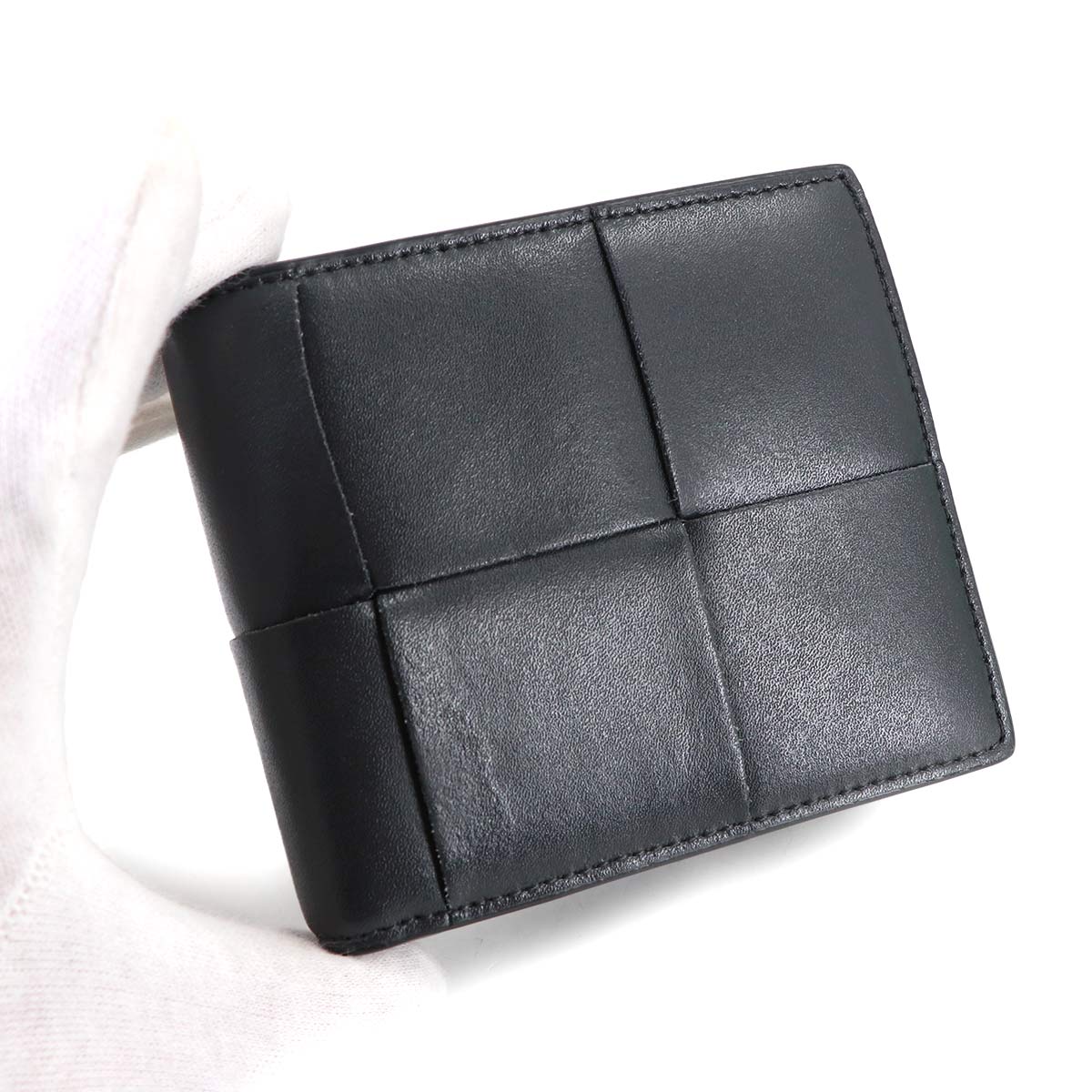 Intrecciato Cassette Bi-Fold Wallet Leather 819207