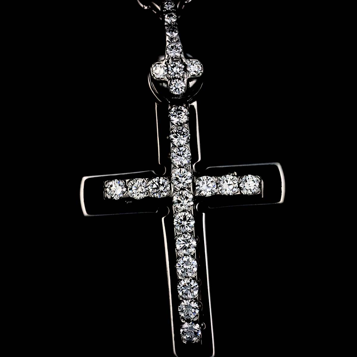 Cross Diamond 0.25ct Sapphire 0.13ct Necklace 18K WG 750