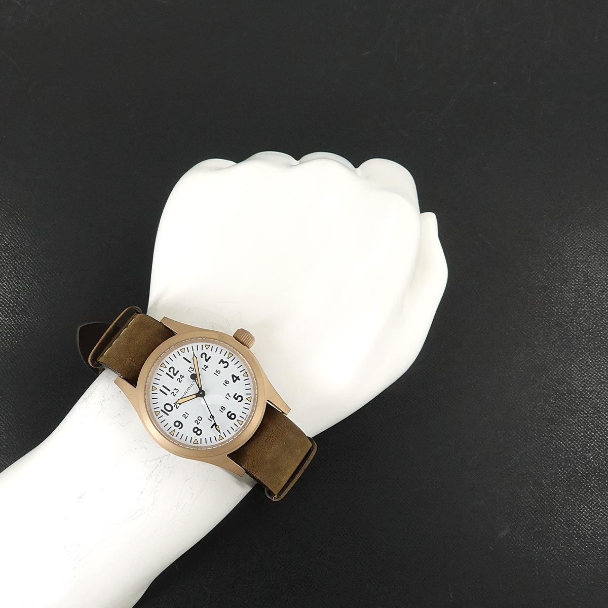 Khaki H694590 Hand Winding White Dial Mens Watch