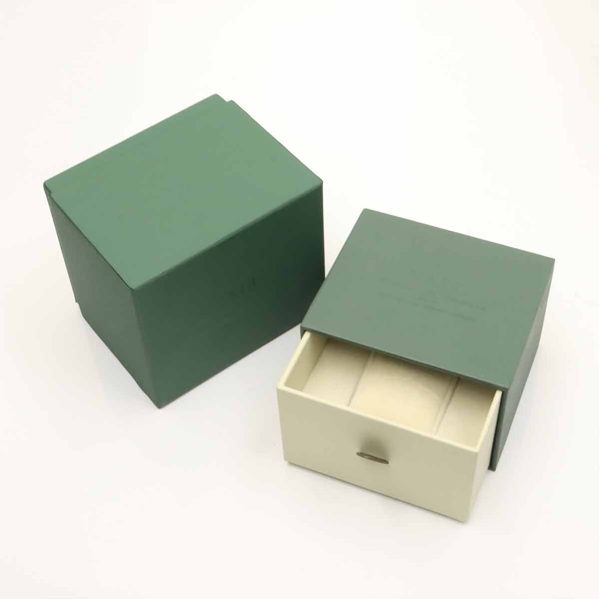 Roadmaster Pilot GMT DG3038A Date Automatic Mens Watch