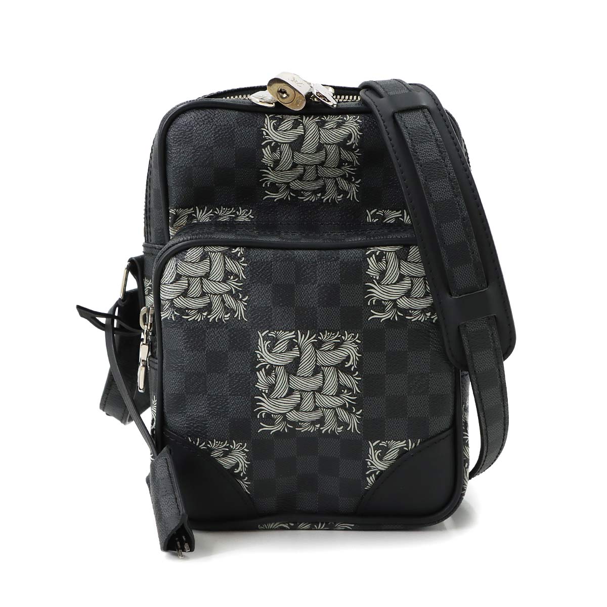 Damier Graphite Christopher Nemeth Amazon Shoulder Bag