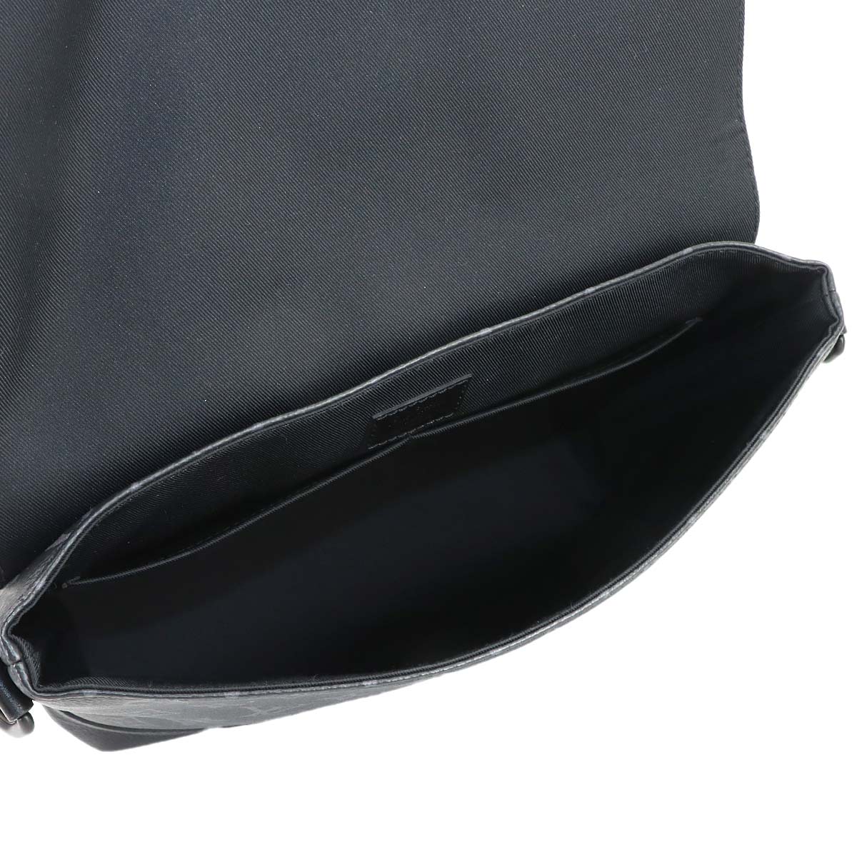 Monogram Eclipse Saumur Messenger Shoulder Bag M45911