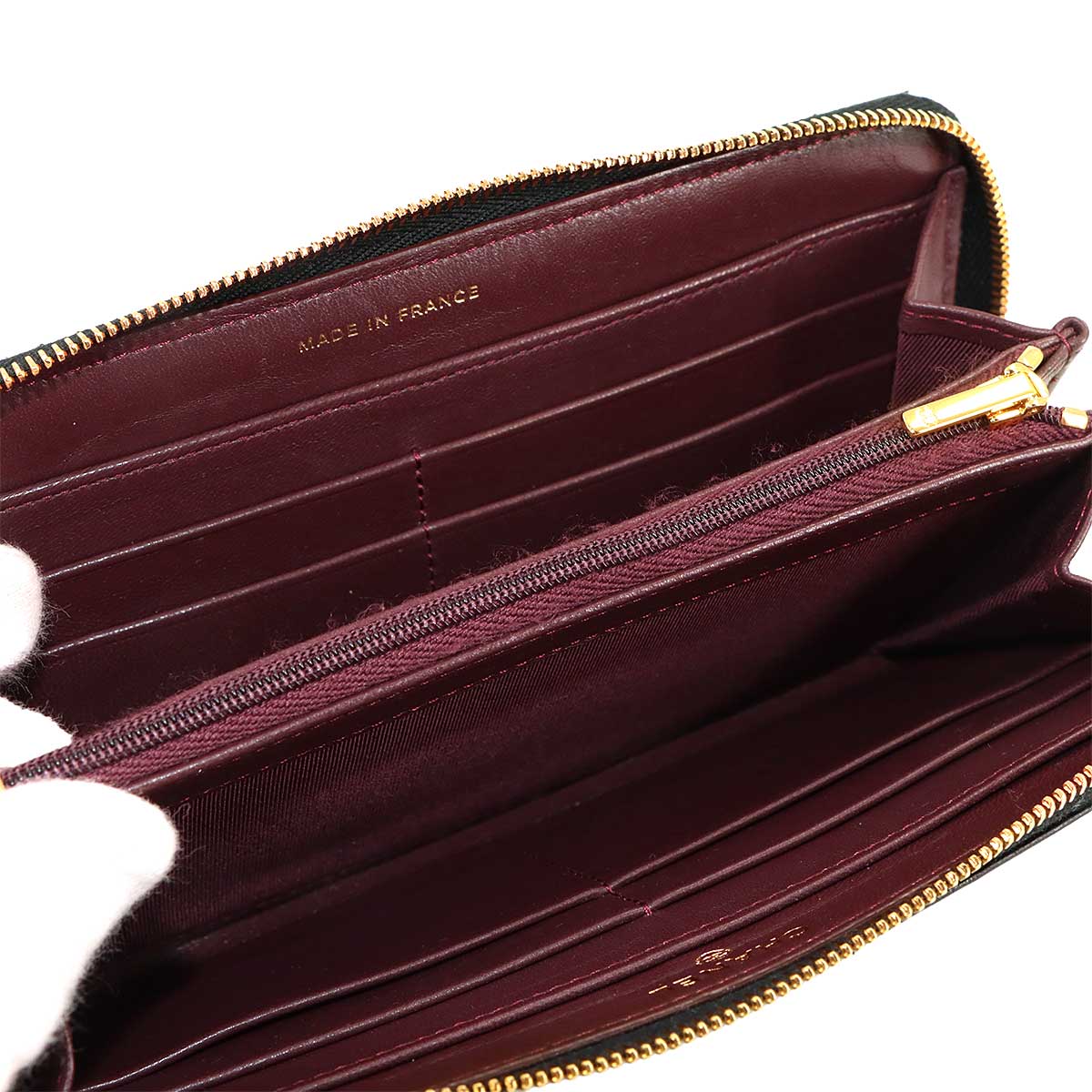 Matelasse Classic Long Zipped Wallet Leather Black AP0242