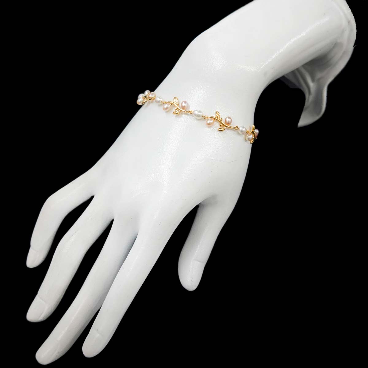Freshwater cultured pearl 4.3-3.2mm Bracelet 18K YG 750