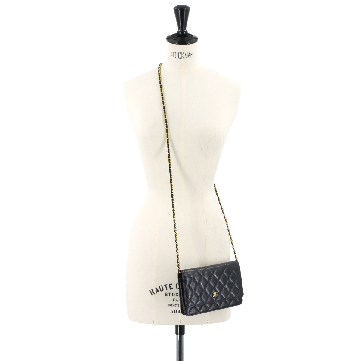 Matelasse Classic Chain Wallet Leather Black AP0250