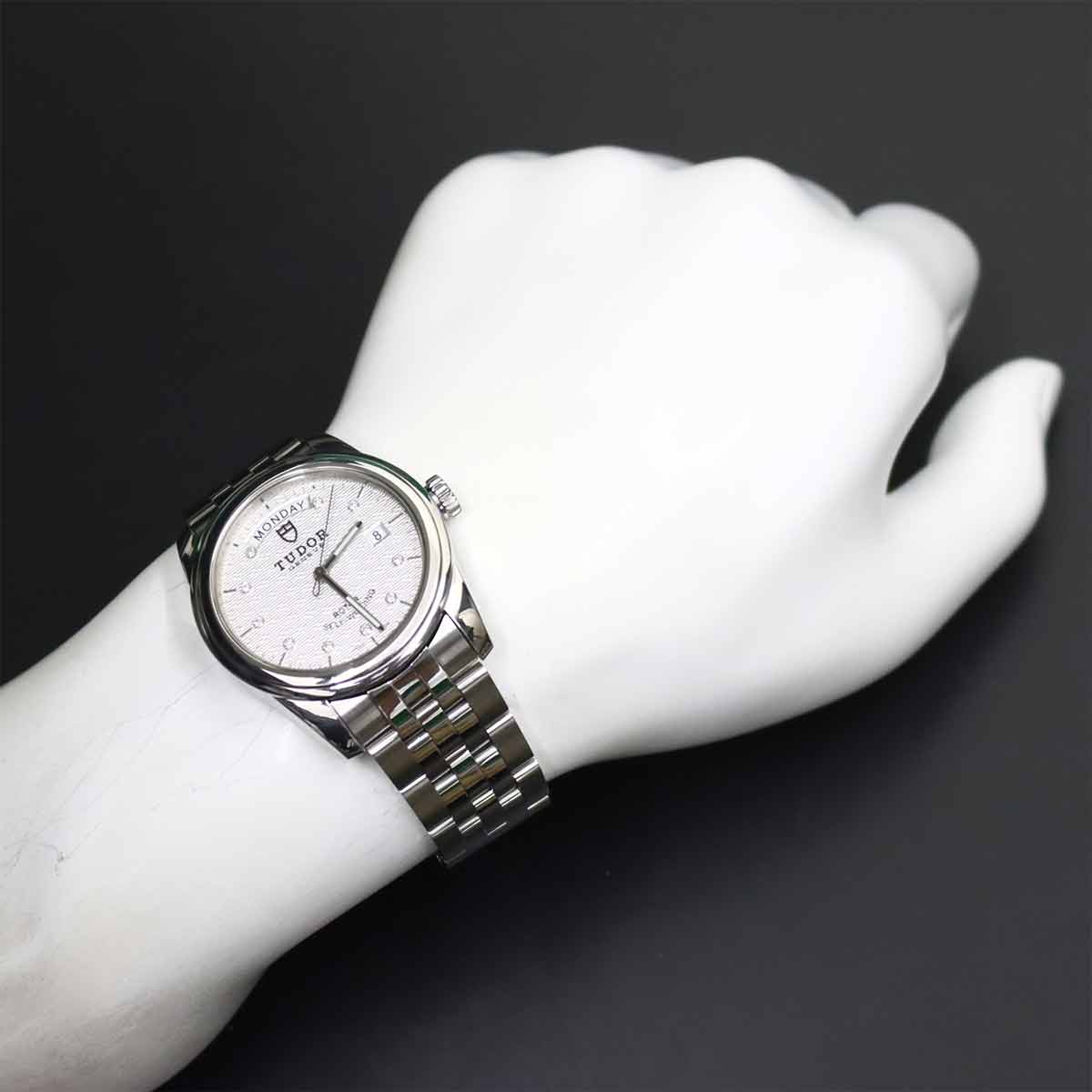 Glamour Date Day 56000 Automatic Diamond Silver Dial Mens Watch