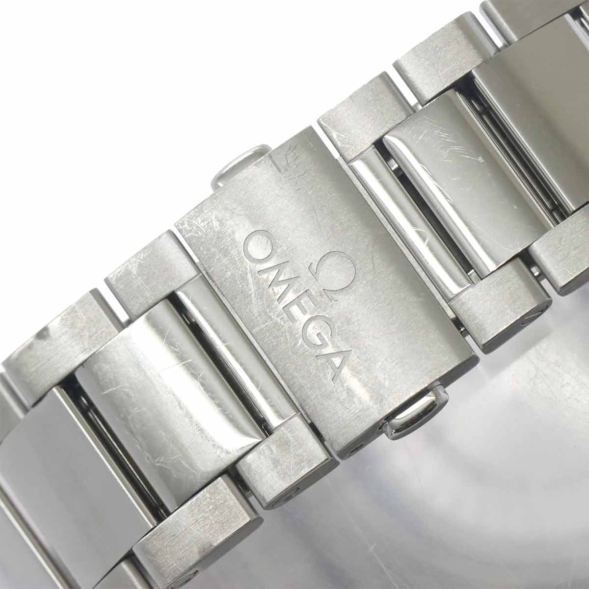 Seamaster Aqua Terra 220 10 41 21 01 001 Black Dial Mens Watch