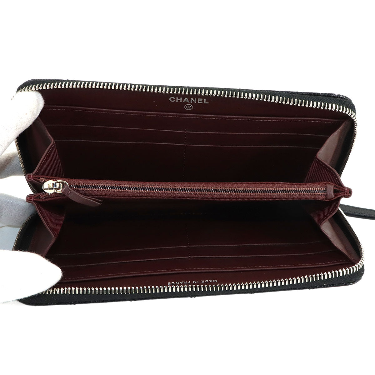 Matelasse Classic Long Zipped Wallet Leather Black A50097