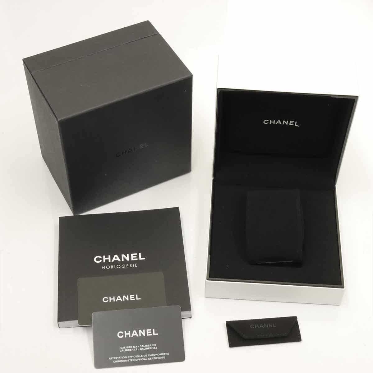 J12 38mm Wanted de Chanel H7418 Ceramic Automatic Black Dial