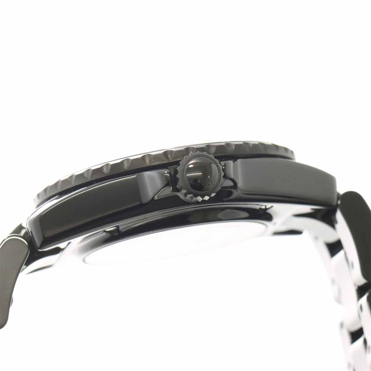 J12 38mm Wanted de Chanel H7418 Ceramic Automatic Black Dial