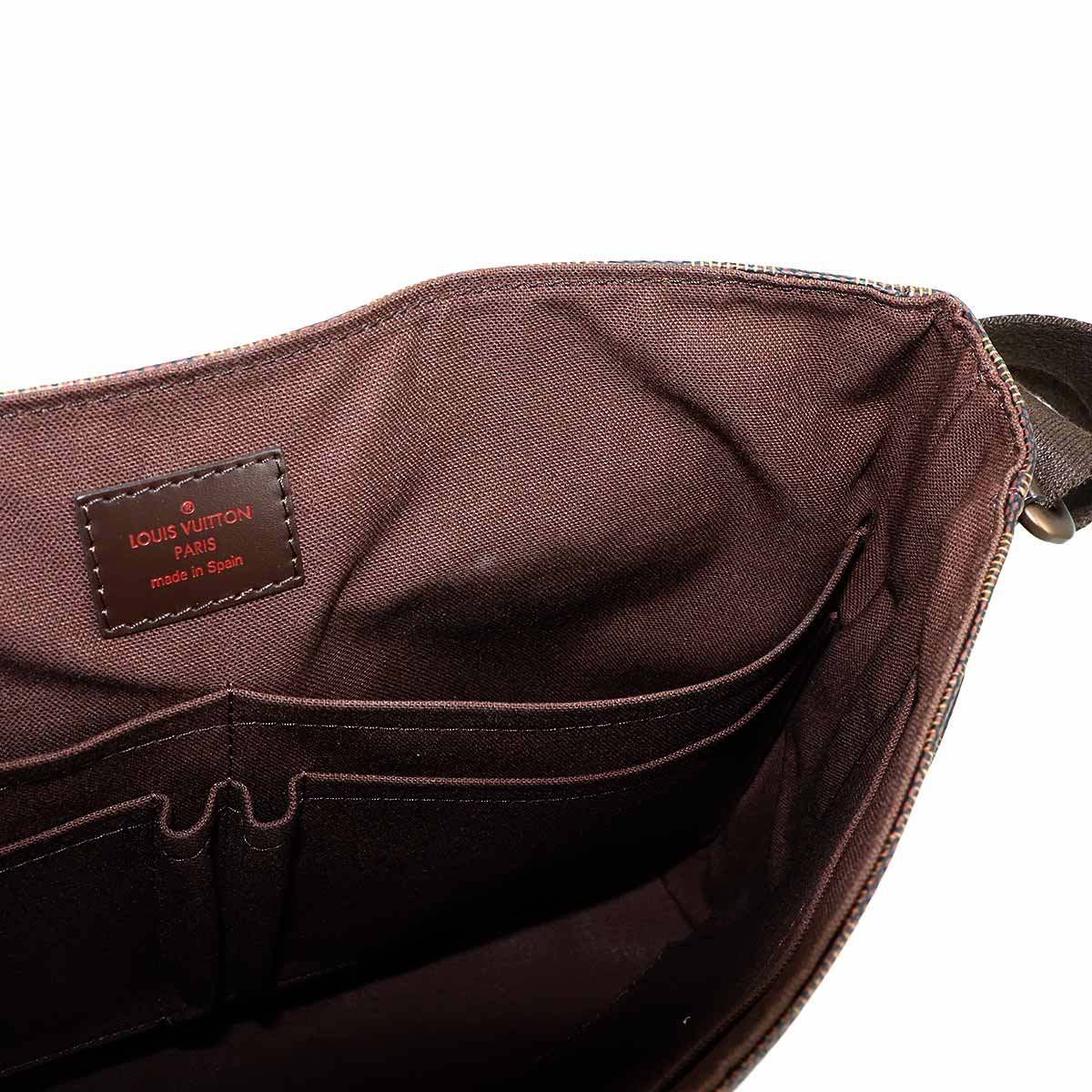 Damier District MM Shoulder Bag Ebene N41212
