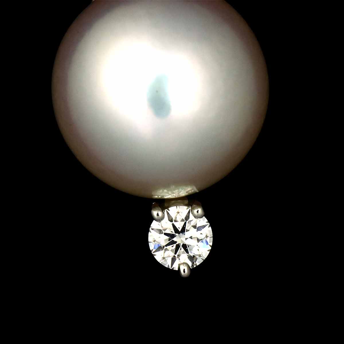 Akoya Pearl Diamond 0.07ct/0.07ct Earrings Pierced 18K WG 750