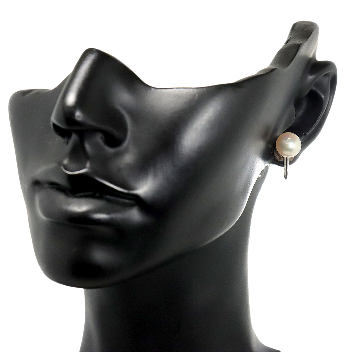 Akoya Pearl 7.7mm Earrings 18K WG 750