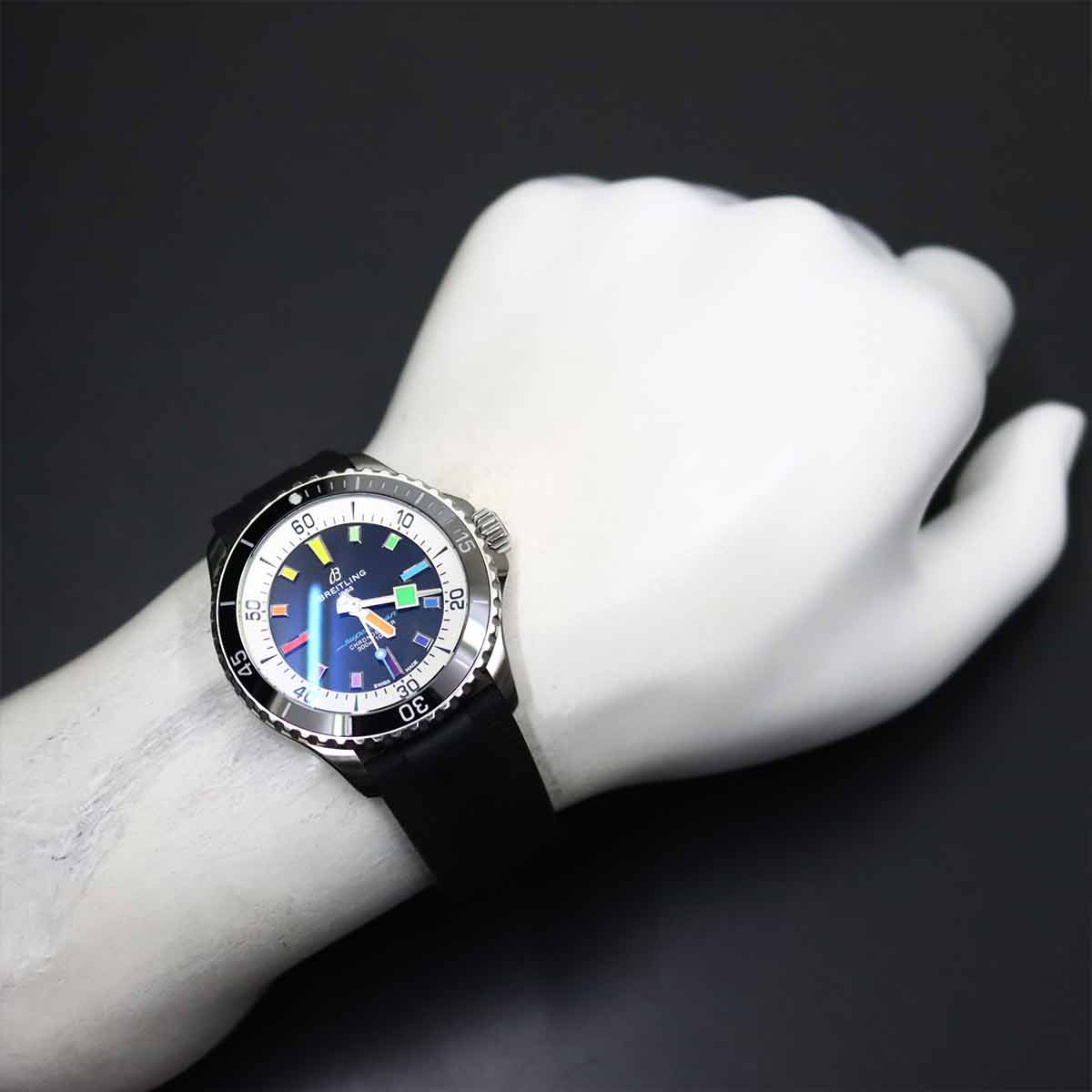 SuperOcean A17375 Date Black Dial Mens Watch