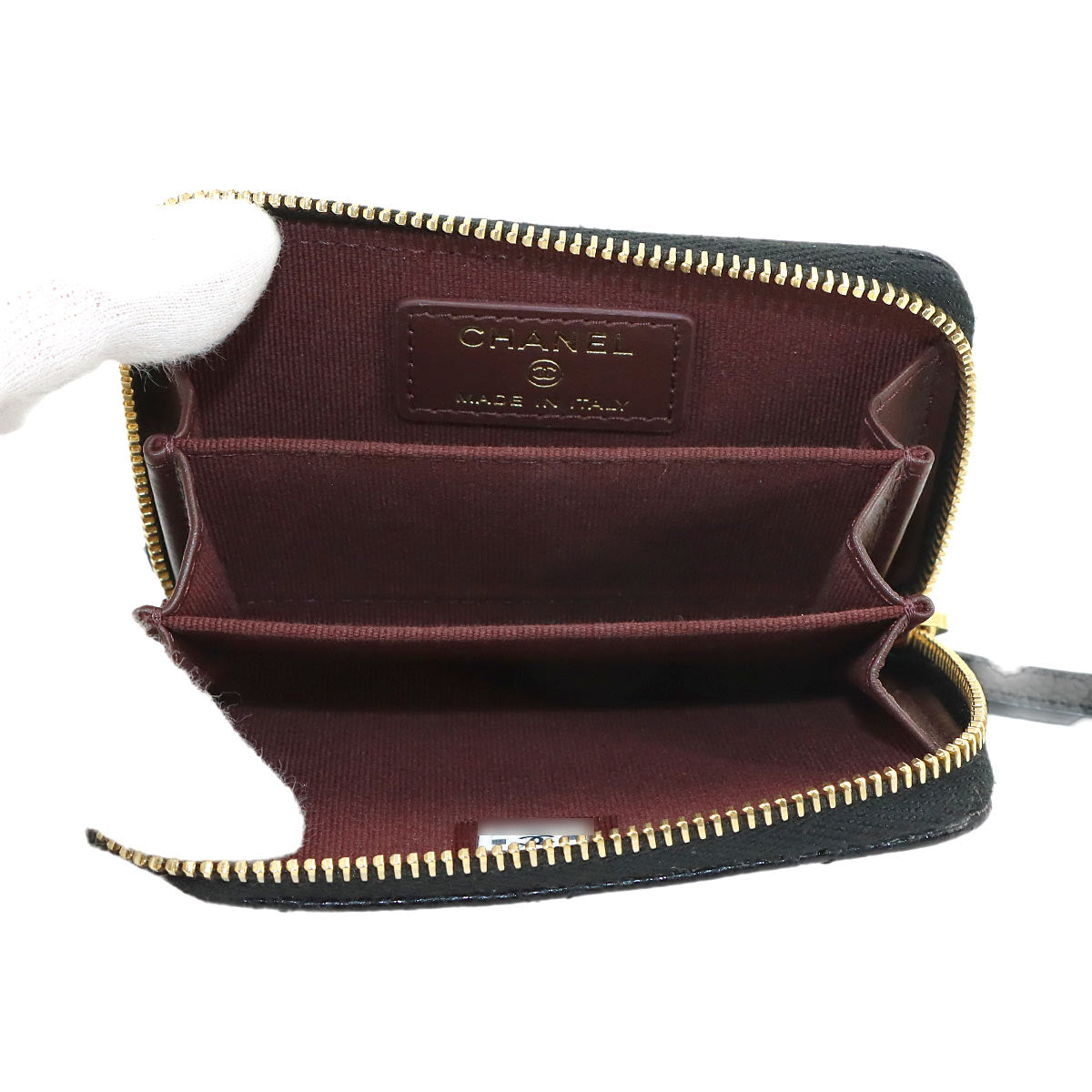 Matelasse Classic Zipped Coin Purse Leather Black AP0216