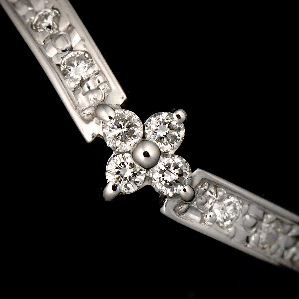 Diamond Ring 18K WG 750 Size4-4.5(US)