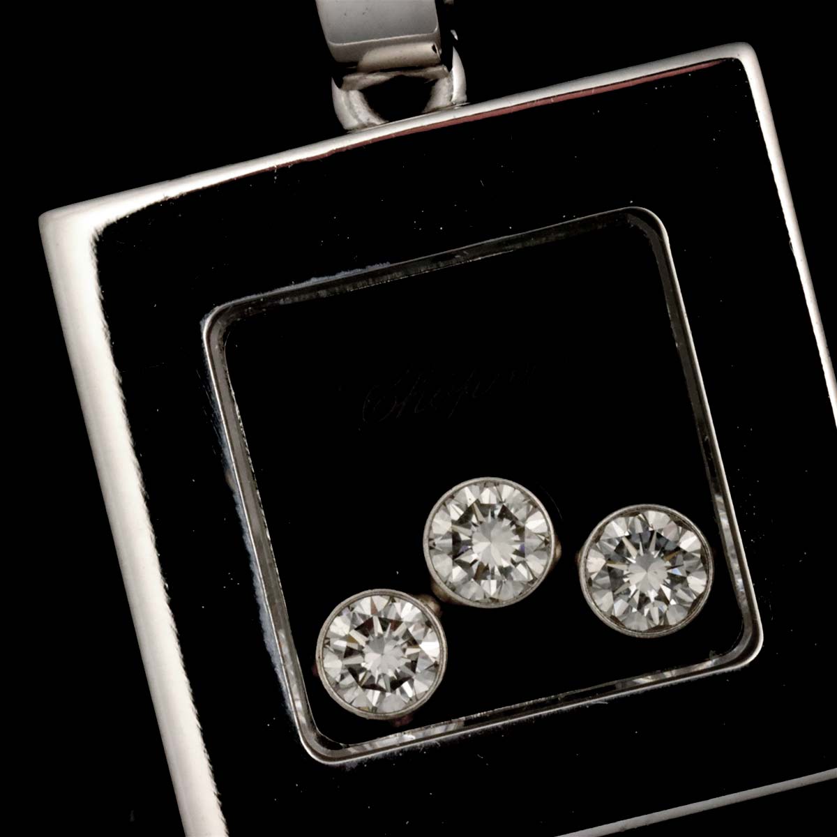 Happy Diamond Square Necklace 18K White Gold 750