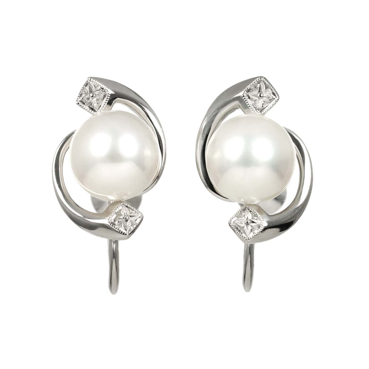 Akoya Pearl 8.1mm Earrings 18K WG 750