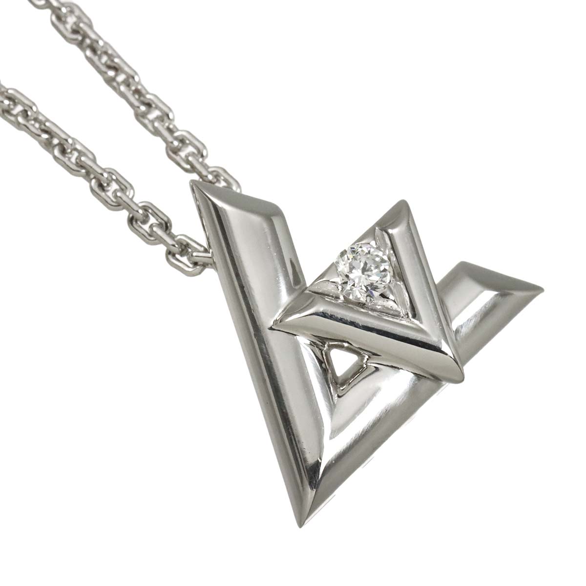 LV Diamond GM Necklace 18K WG 750