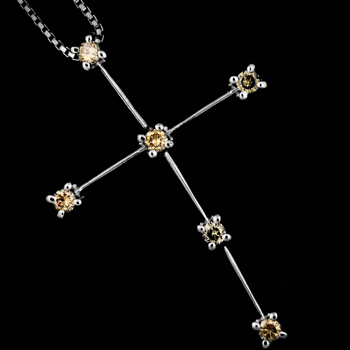 Cross Diamond Necklace 18K White Gold 750