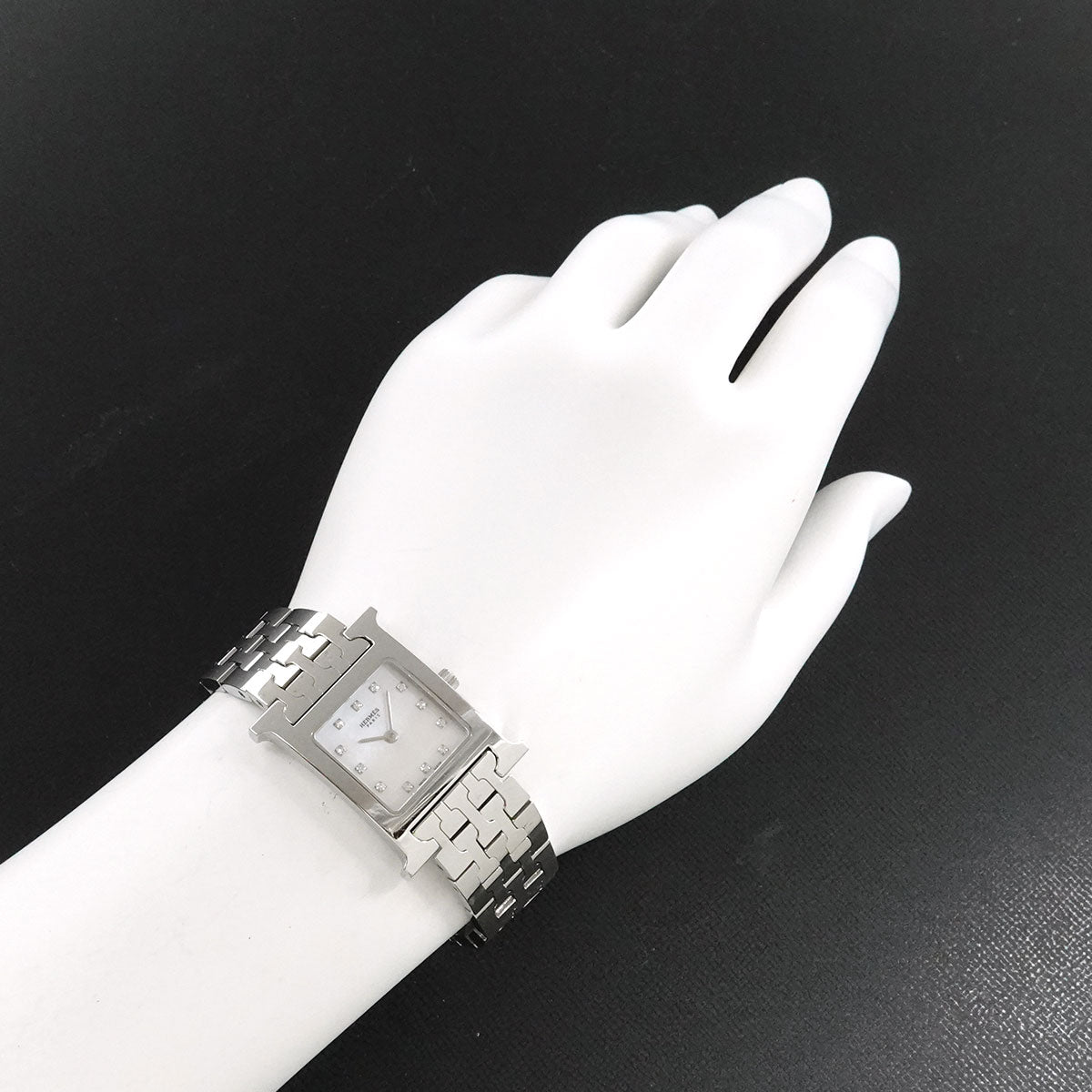 H Watch HH1 210 White Shell Dial 12P Diamond Quartz