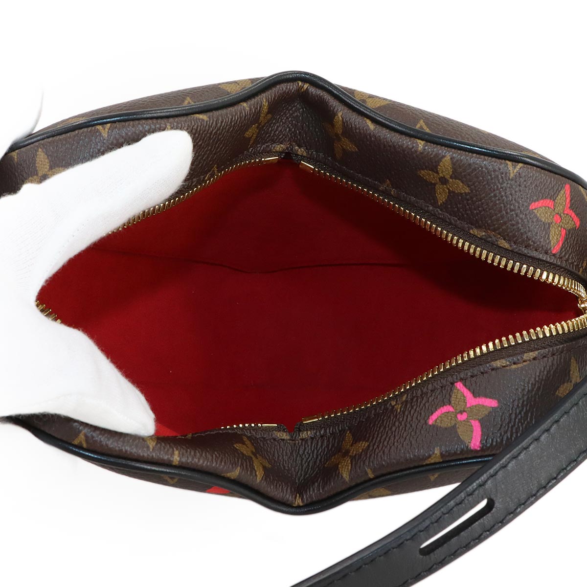 Monogram Sac Coeur Fall in Love Heart Shoulder Bag M45890
