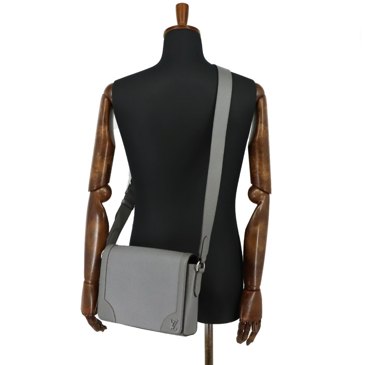Taiga New Flap Messenger Shoulder Bag M30808 Purse