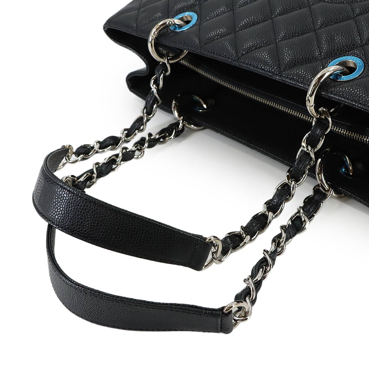 Matelasse Grand Shopping Tote Bag Leather Black GST A50995