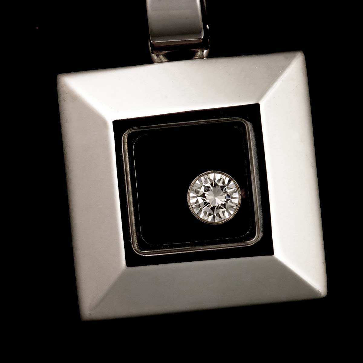 Happy Diamond Square Necklace 18K White Gold 750