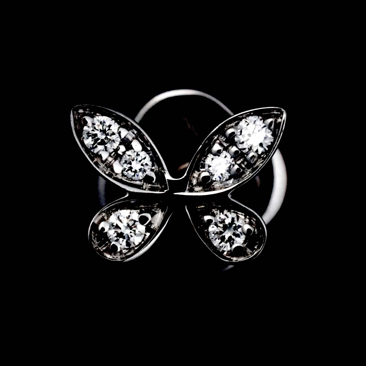 Butterfly Diamond Earring 18K WG 750 One Piece only