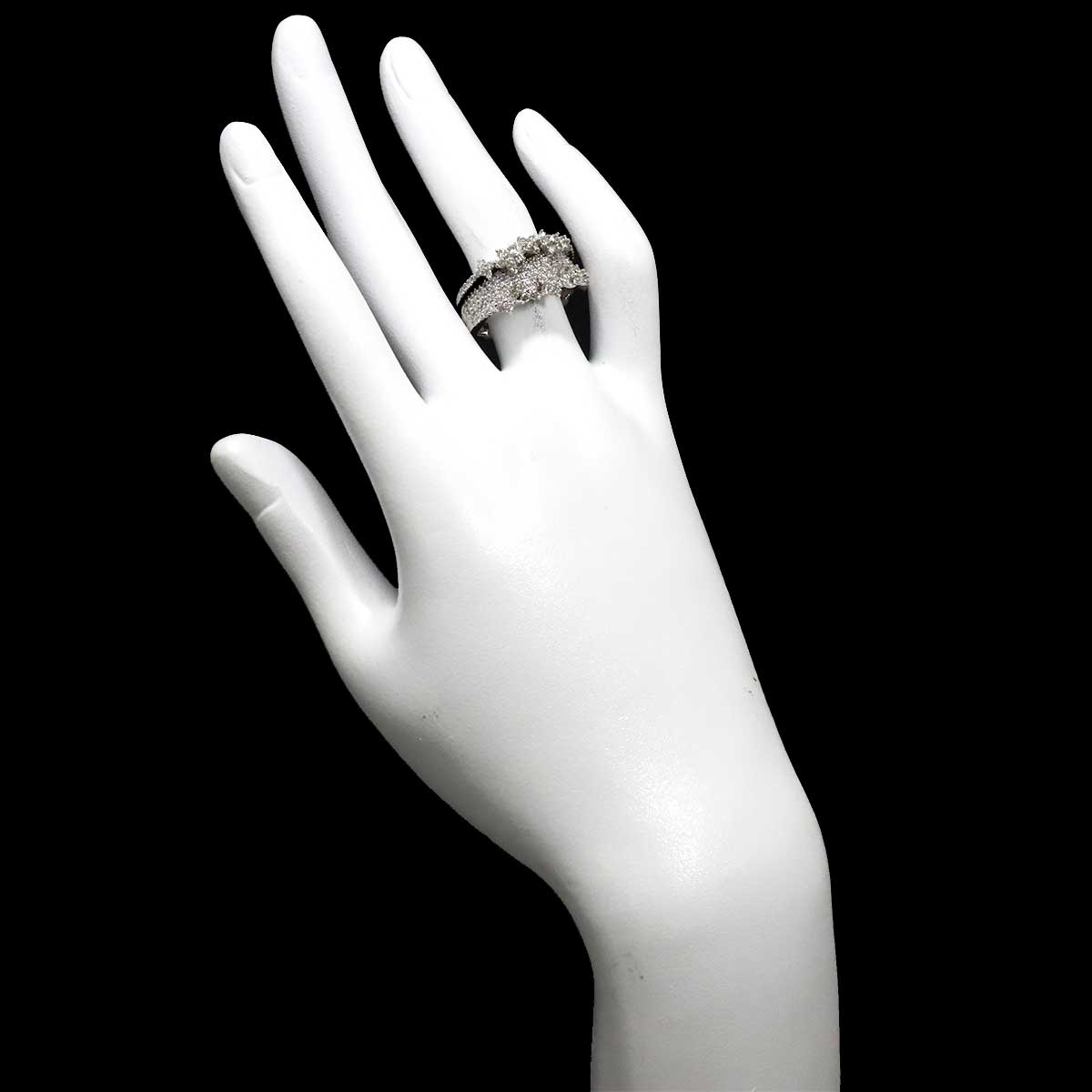 Diamond 1.67ct Flower Ring 18K WG 750 Size8-8.25(US)