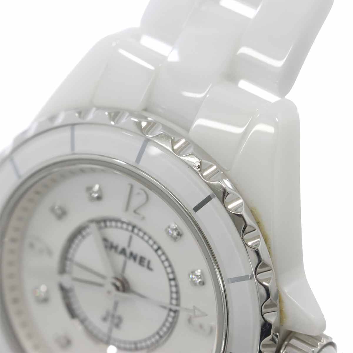 J12 H2570 29mm 8P Diamond Quartz White Shell Dial Ladies Watch