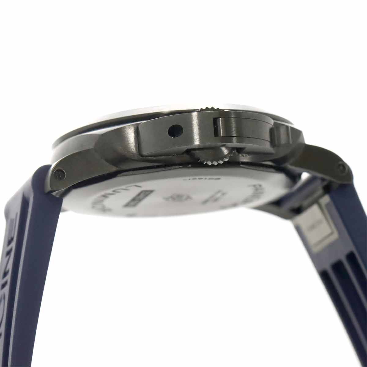 Luminor Quaranta Luna Rossa PAM01408 Automatic Mens Watch