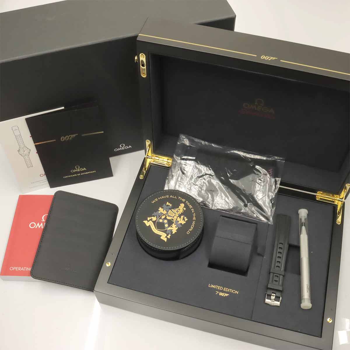 Seamaster Diver 300 210 22 42 20 01 004 007 750 Yellow Gold