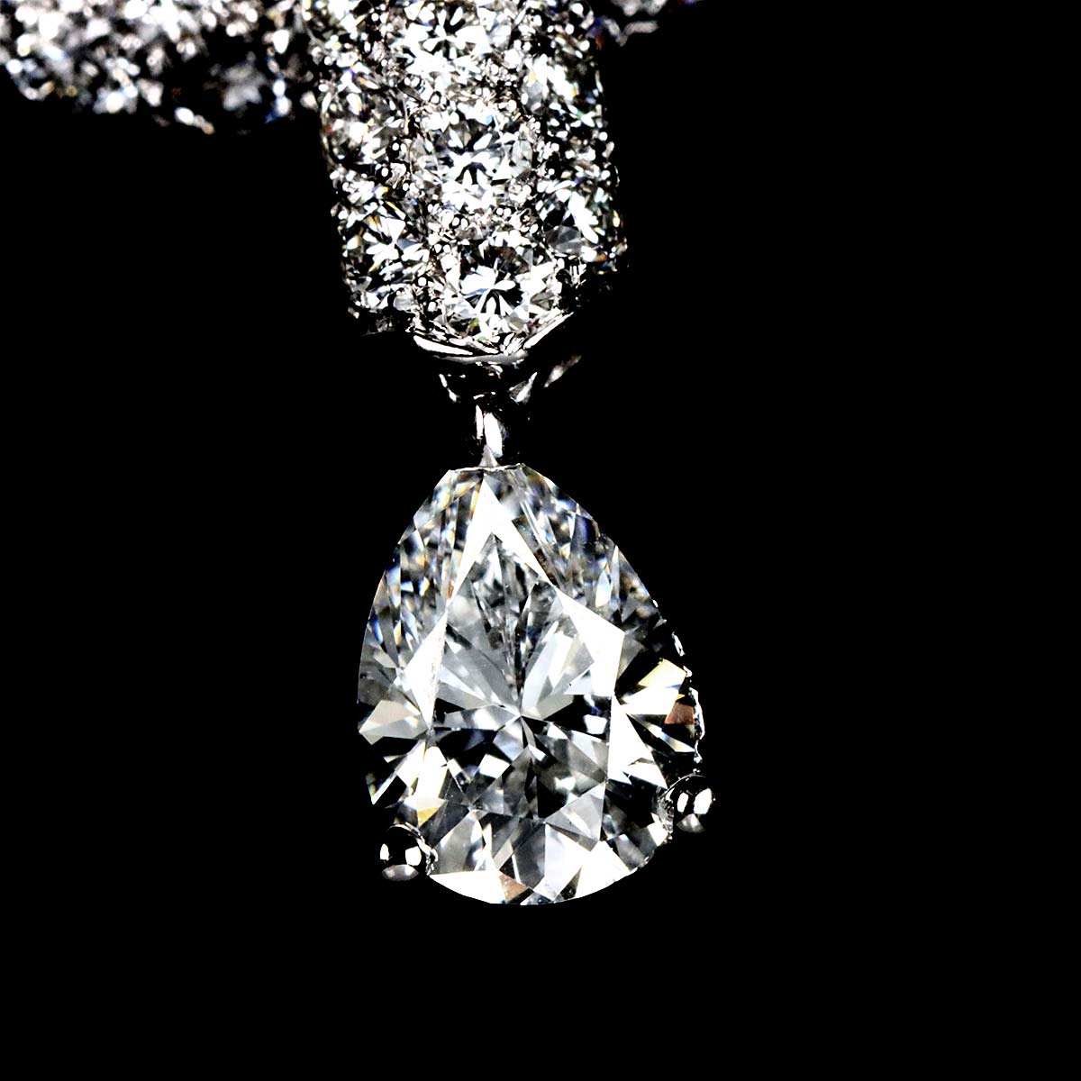 Omega Diamond Necklace 18K White Gold 750