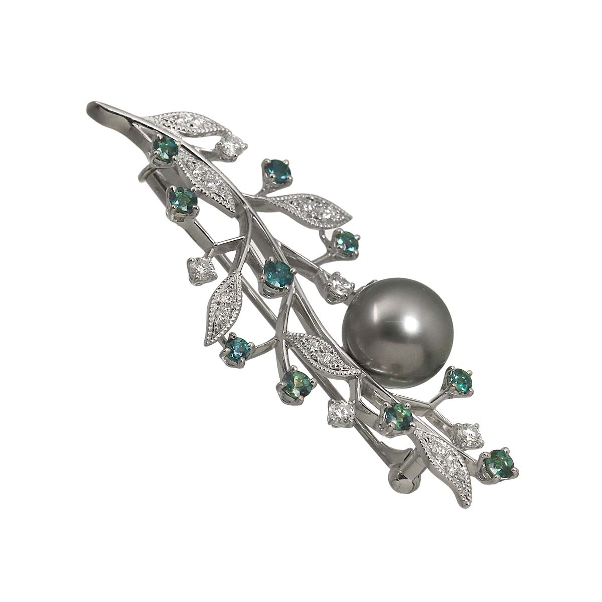 South Sea pearl Diamond Alexandrite Brooch 18K WG 750
