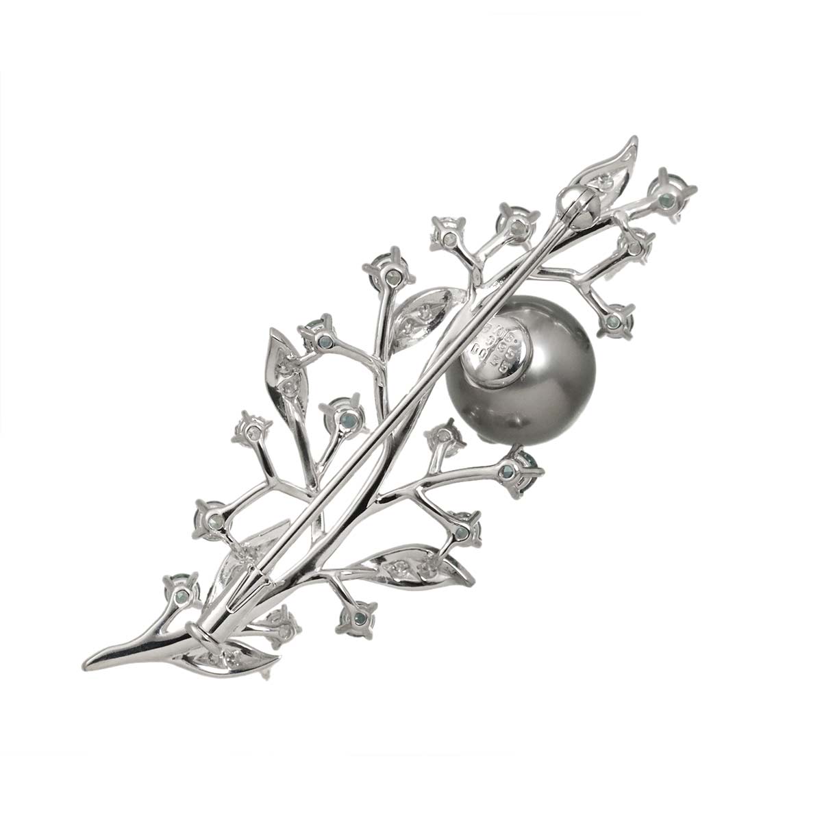 South Sea pearl Diamond Alexandrite Brooch 18K WG 750