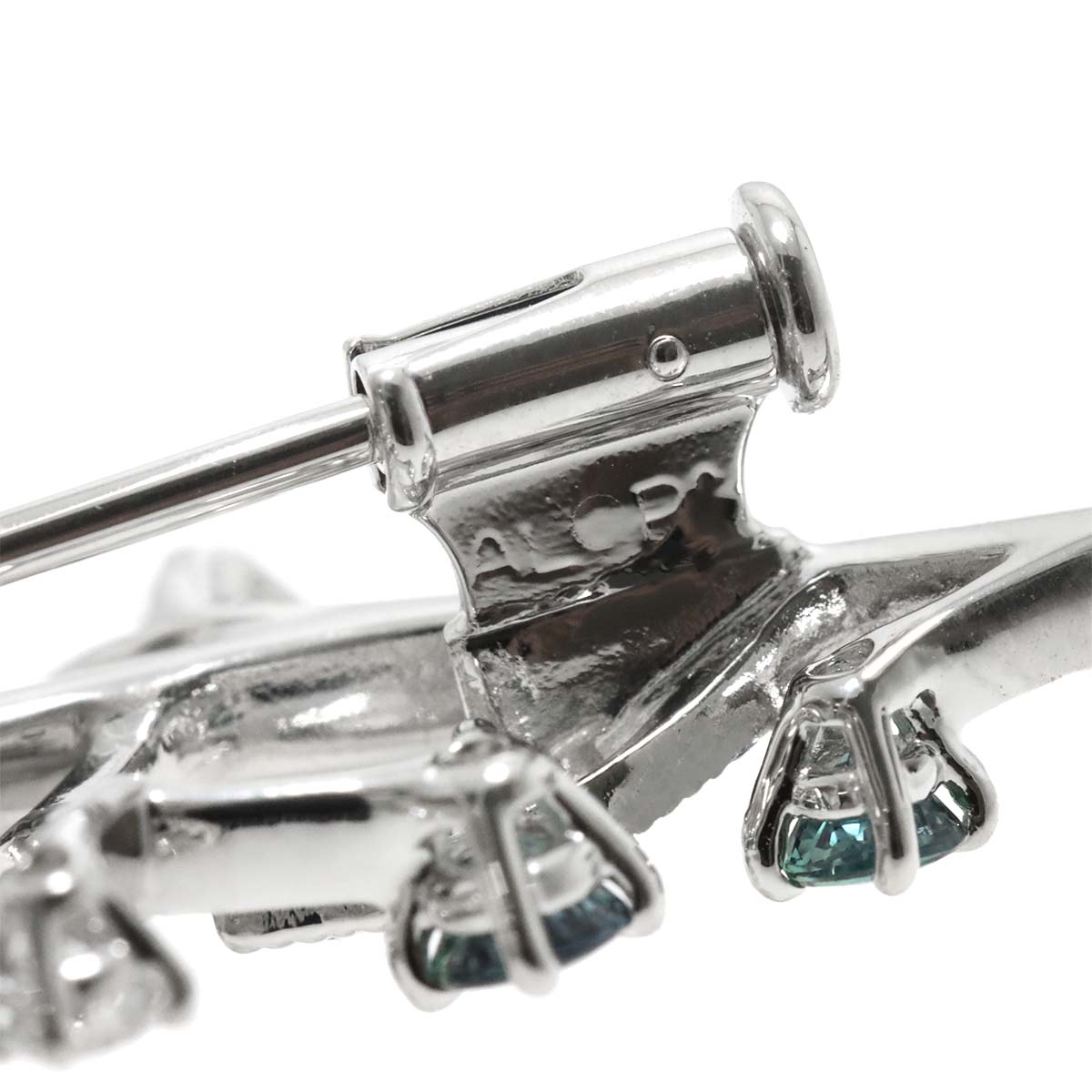 South Sea pearl Diamond Alexandrite Brooch 18K WG 750