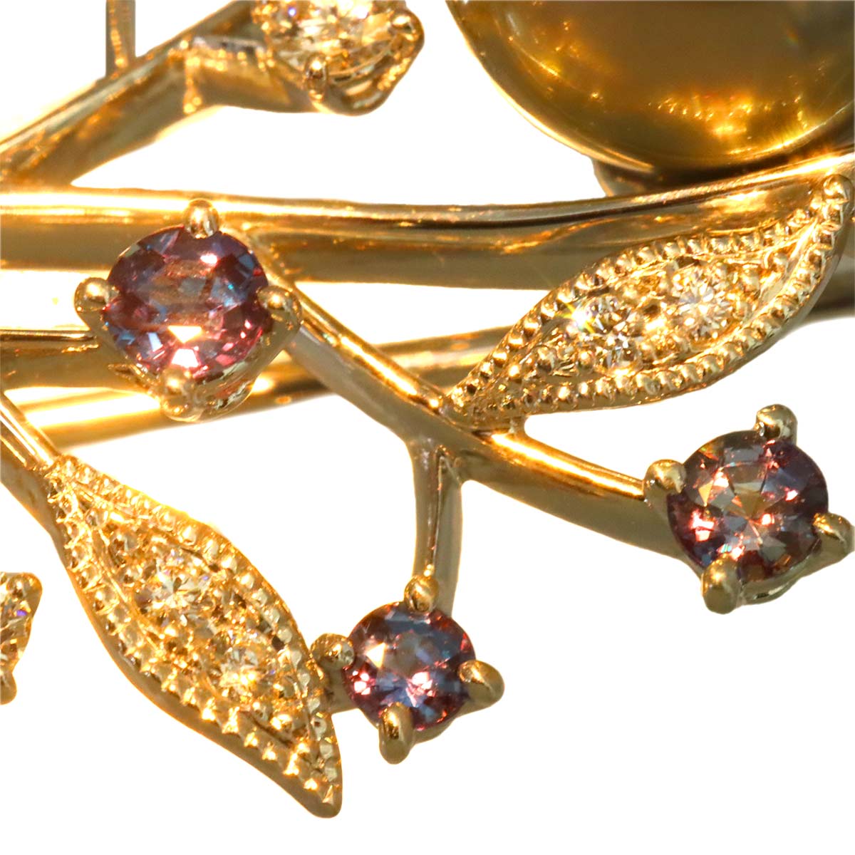 South Sea pearl Diamond Alexandrite Brooch 18K WG 750
