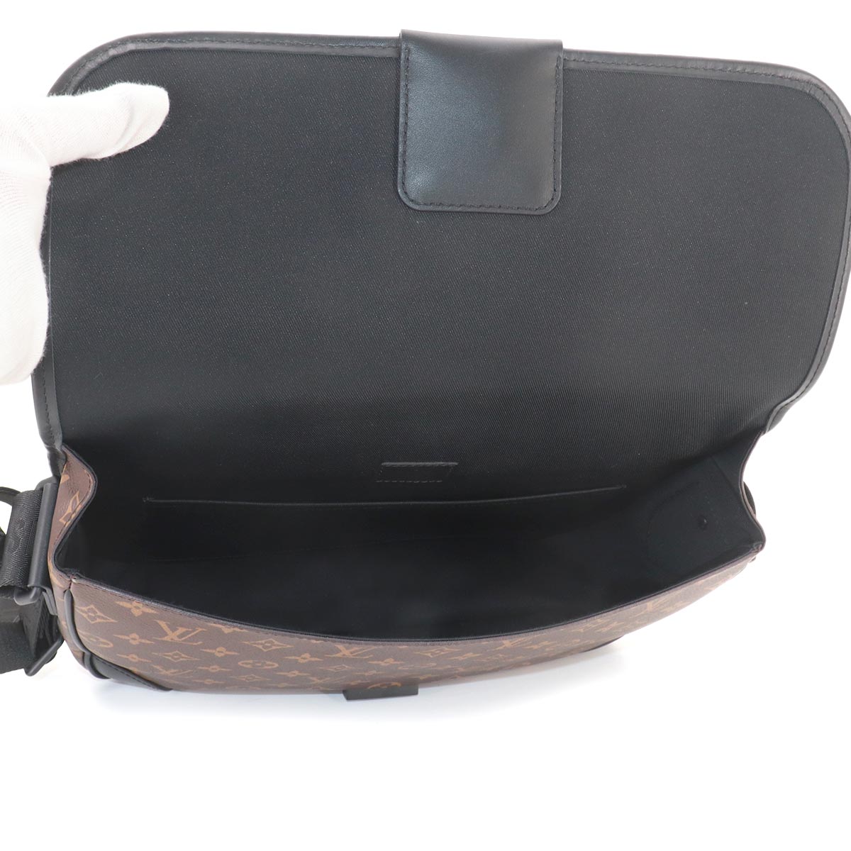 Monogram Macassar Archy Messenger Shoulder Bag M46328