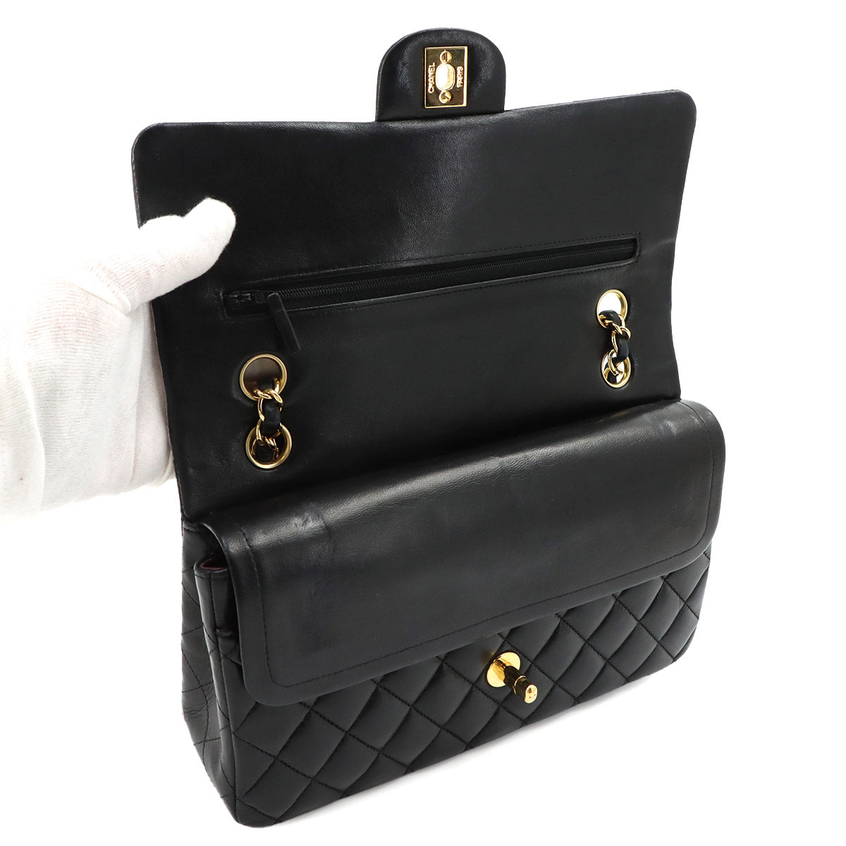 Matelasse 25 Chain Shoulder Bag Leather Black A01112