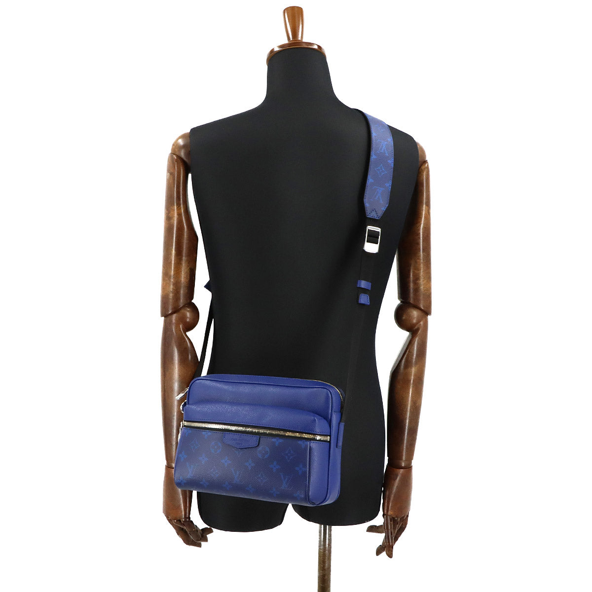 Taigarama Outdoor Messenger PM Shoulder Bag Cobalt M30242