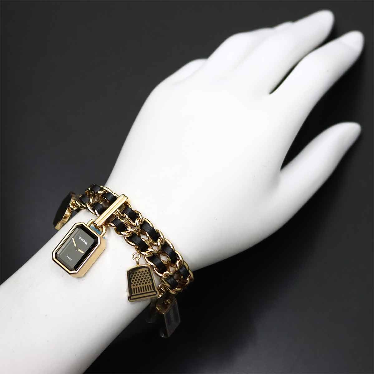 Premiere Charm CoutureM H9859 Vintage Quartz Black Dial Ladies