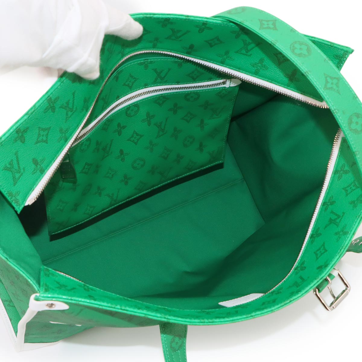 Monogram Everyday LV Cabas Zippe GM Tote Bag Green M58749