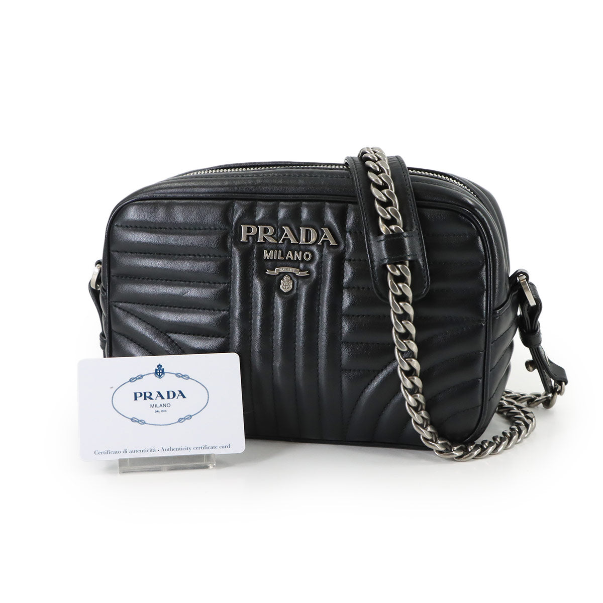 Diagramme Chain Shoulder Bag Leathear Nero Black 1BH083 Purse