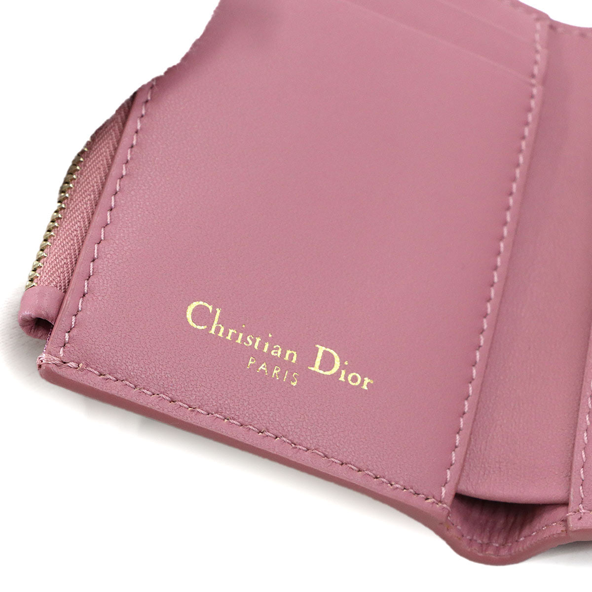30 Montaigne Compact Wallet Leather Pink