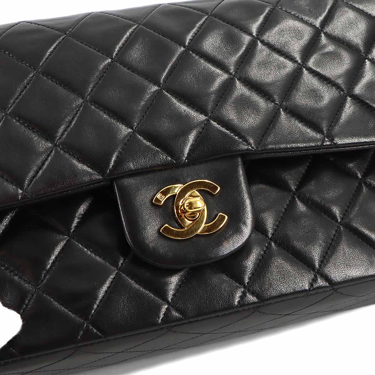 Matelasse 25 Chain Shoulder Bag Leather Black A01112 11.12